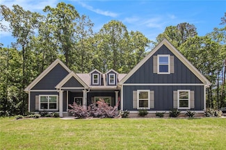 30 Deer Creek Ct, Moreland, GA 30259