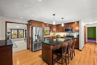 275 Center St, North Easton, MA 02356