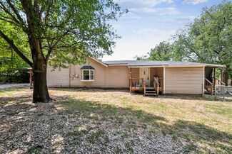 221 N Birch St, Springtown, TX 76082