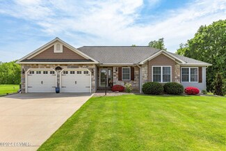 5 Westfield Ct, Milton, PA 17847