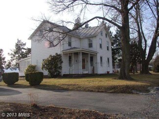8172 Roxbury Rd, Lurgan, PA 17232