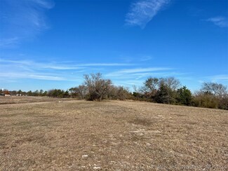 100 Whitney Way, Madill, OK 73446
