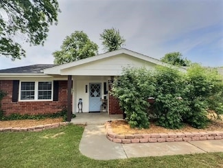1024 E 12th St, Cushing, OK 74023