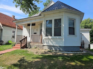 1432 Cleveland Ave, Burlington, IA 52601