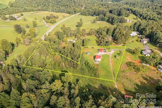 1161 Teaberry Ln, Lenoir, NC 28645