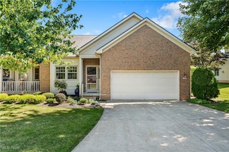 2444 Charing Cross Rd NW, Canton, OH 44708