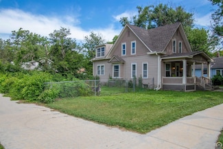 1193 SW Jewell Ave, Topeka, KS 66604