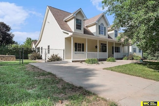2810 Westridge Dr, Blair, NE 68008