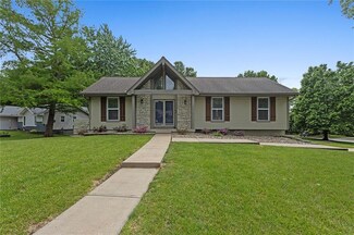 3611 NE Chapel Dr, Lees Summit, MO 64064