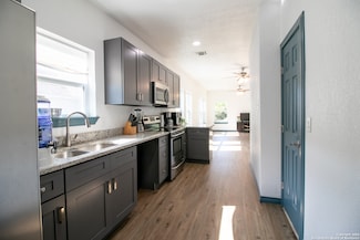 1410 Hicks Ave, San Antonio, TX 78210