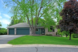 2806 Jasmine Ct, Saint Cloud, MN 56301