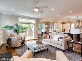 2450 N Lexington St, Arlington, VA 22207