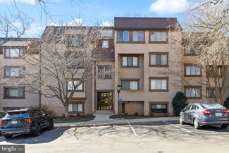 1658 Parkcrest Cir Unit 400, Reston, VA 20190