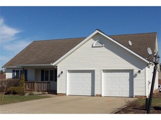 14868 Dunlin Ct Unit 5, Middlefield, OH 44062
