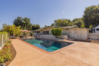 2027 Burnham Rd, Ojai, CA 93023