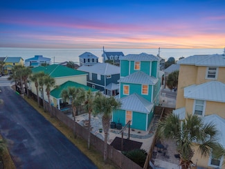 22418 Sandstorm Ln, Panama City Beach, FL 32413