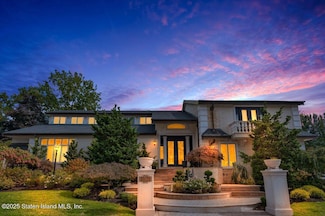 35 Jeffrey Place, Staten Island, NY 10307