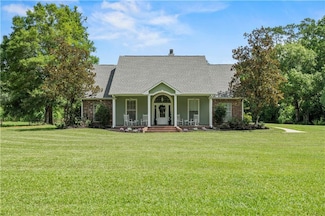 29063 Henry White Rd, Albany, LA 70711