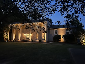1014 Valley Forge Dr, Arrington, TN 37014