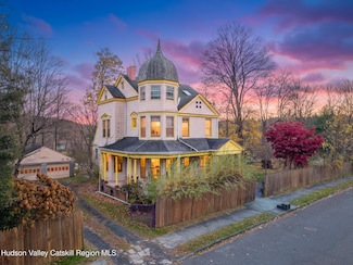 156 Hunter St, Kingston, NY 12401