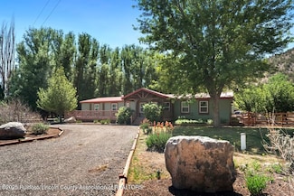 108 Monroe Ct, San Patricio, NM 88348