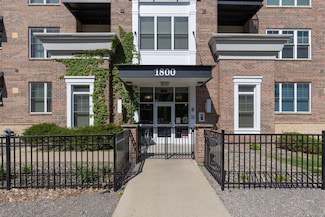 1800 Clinton Ave Unit 205, Minneapolis, MN 55404