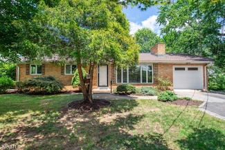 1087 Ratzer Rd, Wayne, NJ 07470