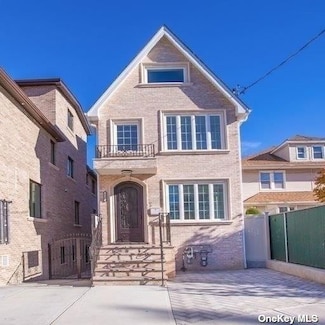 7-17 College Place, College Point, NY 11356