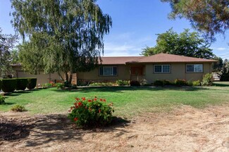 1625 Jennifer Ln, Gilroy, CA 95020