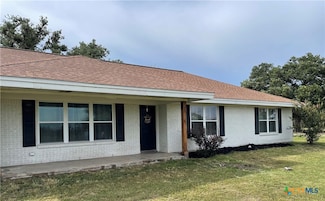 312 Davidson Rd, Victoria, TX 77905