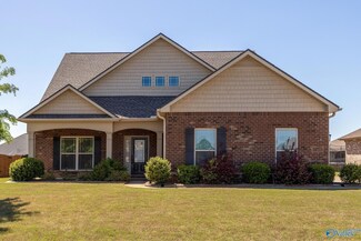 14703 Eva Cir, Athens, AL 35613