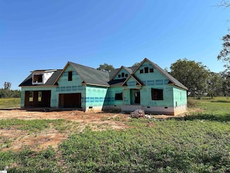 992 Bumblebee Ln, Wellford, SC 29385