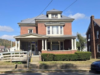 44 W Main St, Youngsville, PA 16371