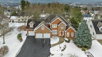 1170 Sapphire Dr, Endicott, NY 13760