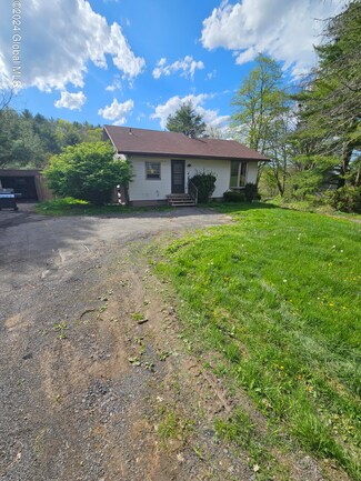 853 King Hill Rd, Greenville, NY 12083