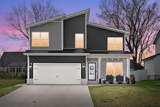 221 Wesson Dr, Clarksville, TN 37043
