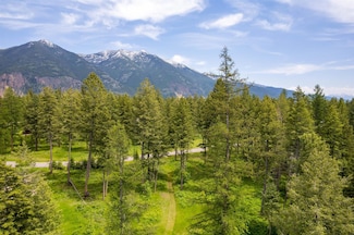 56 Wood Ridge Dr, Columbia Falls, MT 59912
