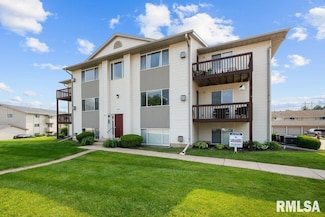 4186 Fairview Dr Unit 6, Bettendorf, IA 52722