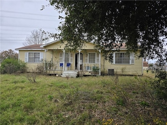 17631 Private Road 4370, Normangee, TX 77871