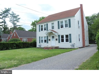 18 Elmwood Ave, Vineland, NJ 08360