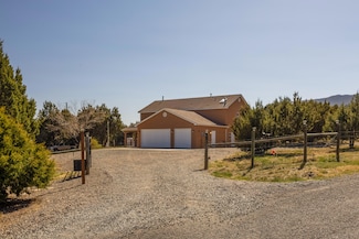 39 Sandia Haven Dr, Cedar Crest, NM 87008