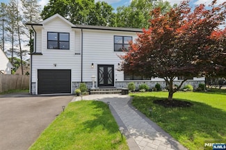 557 Roosevelt Ave, Rivervale, NJ 07675