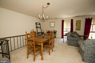 122 W Barre St Unit R, Baltimore, MD 21201