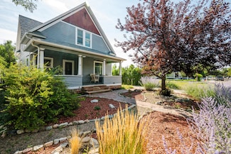 539 Gladstone St, Sheridan, WY 82801