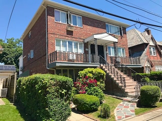 170-15 84th Dr, Jamaica, NY 11432