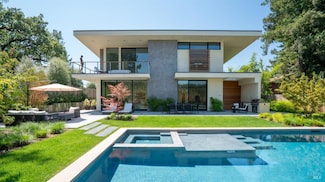 728 University St, Healdsburg, CA 95448