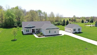 8375 Shepardson Creek Dr E, Lafayette, IN 47905