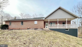 217 Fort Worth Rd, Breezewood, PA 15533