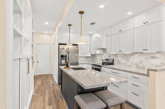 880 Tully Rd Unit 1, Houston, TX 77079