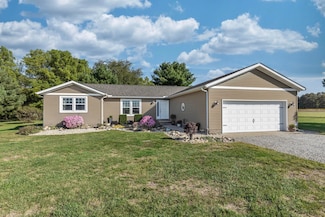 6386 Zane Trail Rd, Circleville, OH 43113